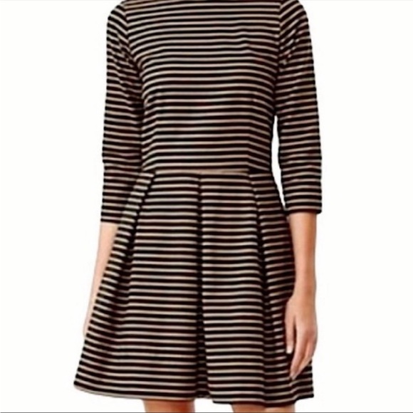 GAP Striped Dress with pockets! - Picture 2 of 7